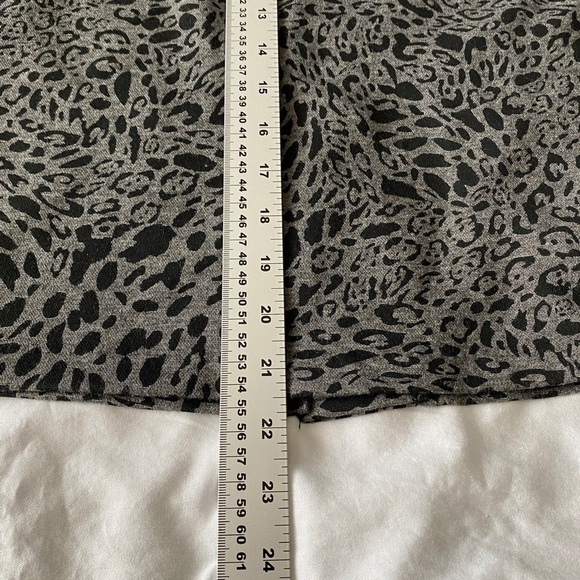Jessica Women's Gray/Black Patterned Pull On Midi Skirt Size 2 - Picture 9 of 11